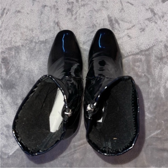 Cape Robbin black closed heels/ boots, clear heel - Picture 2 of 9